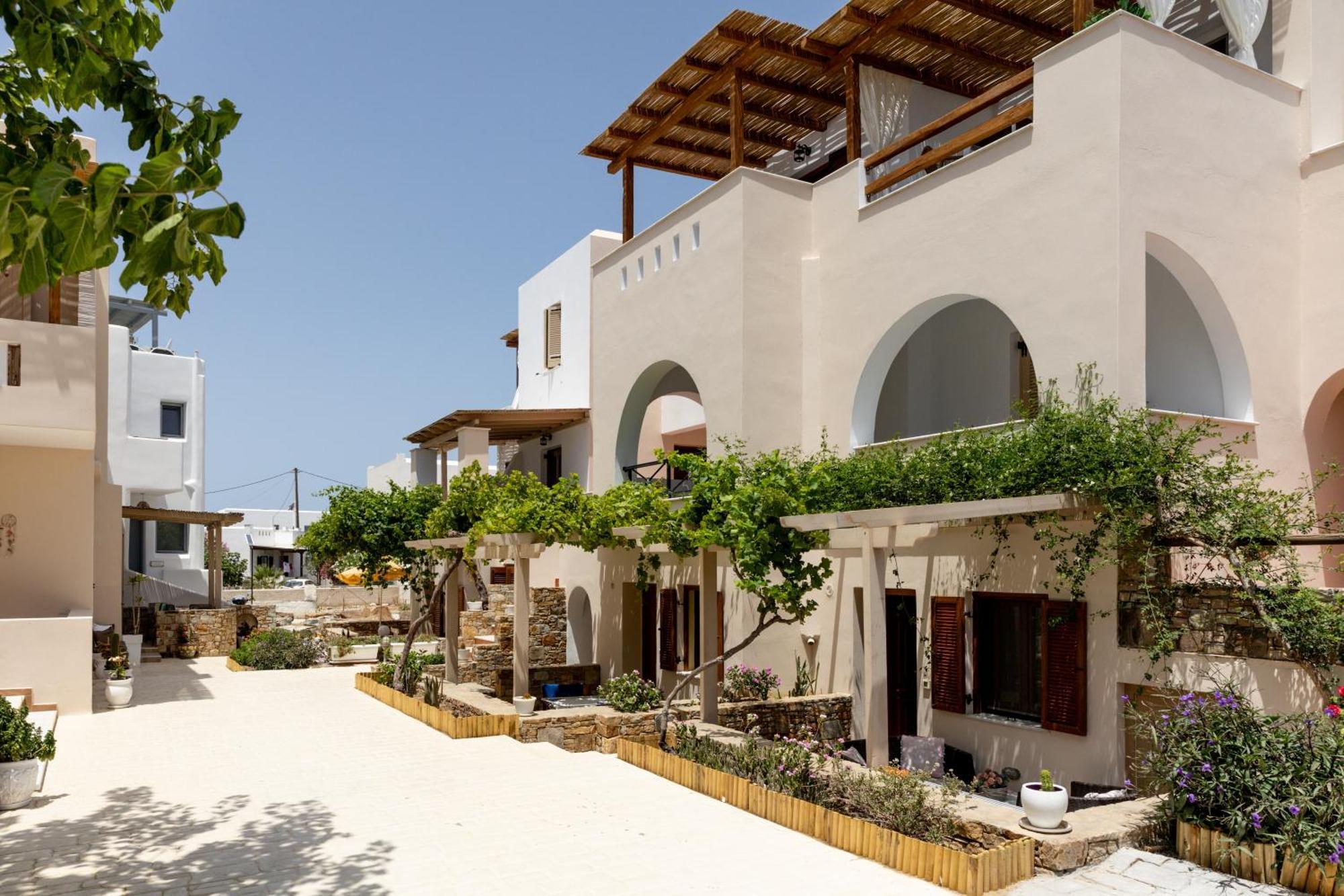 Maria'S Residence Agia Anna  Exterior photo